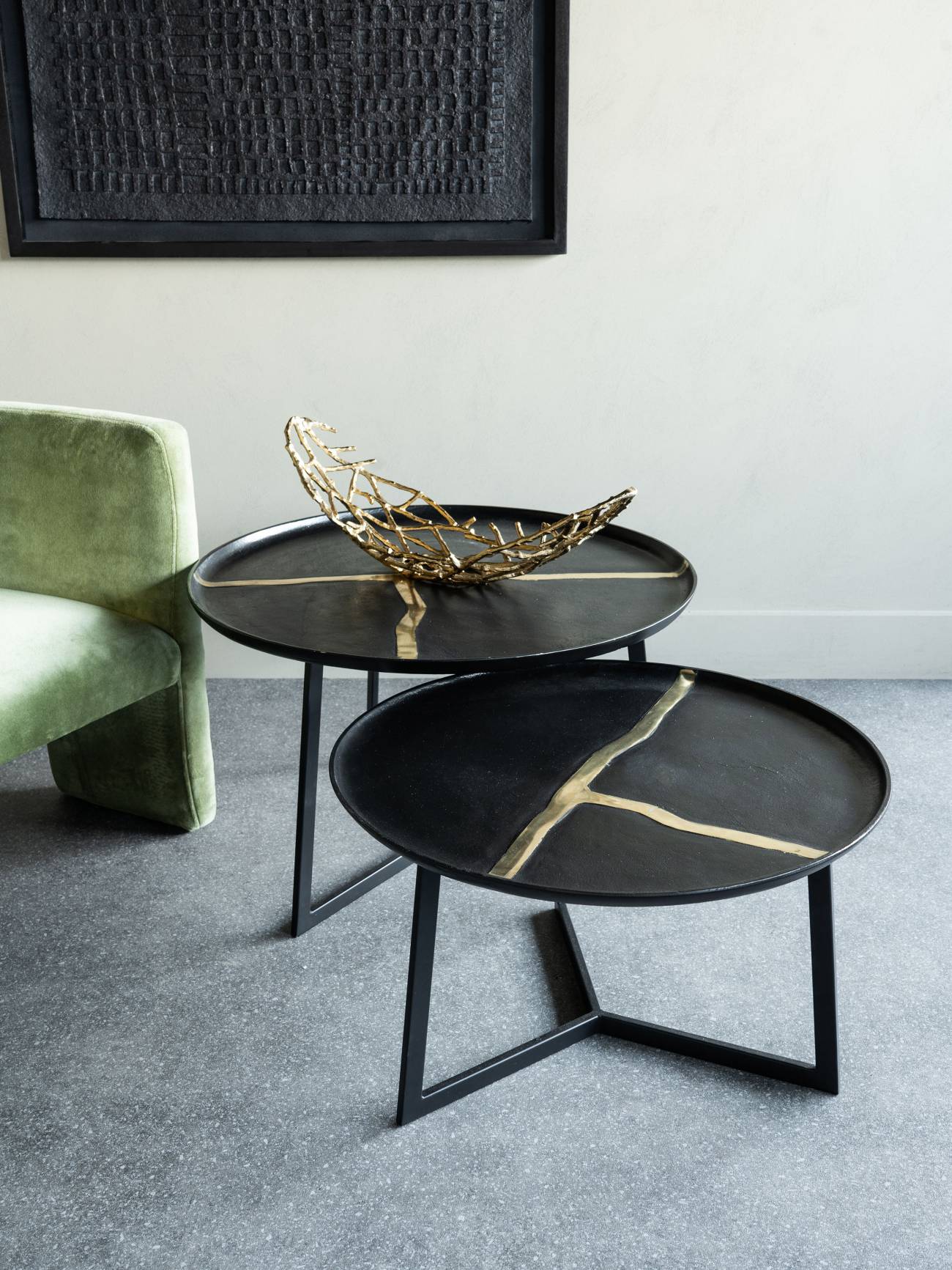 Set of 2 Arizona Black & Gold Textured Coffee Tables Nest